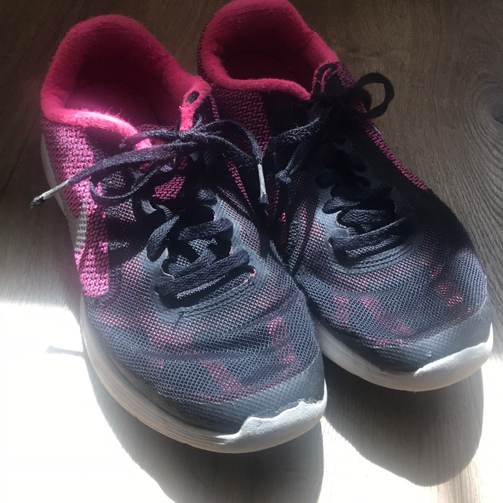 Girls Nike sneakers